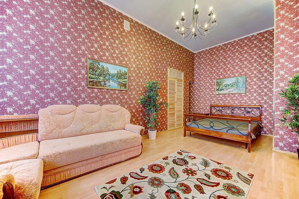 サンクトペテルブルクSutkipeterburg Petrogradskayaアパートメント 部屋 写真